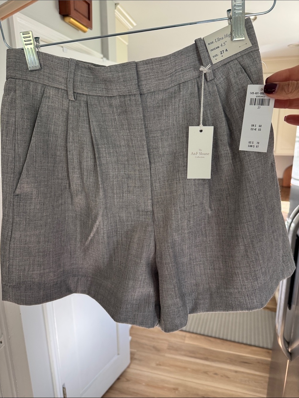 Abercrombie & Fitch Gray Pleated Tailored Shorts